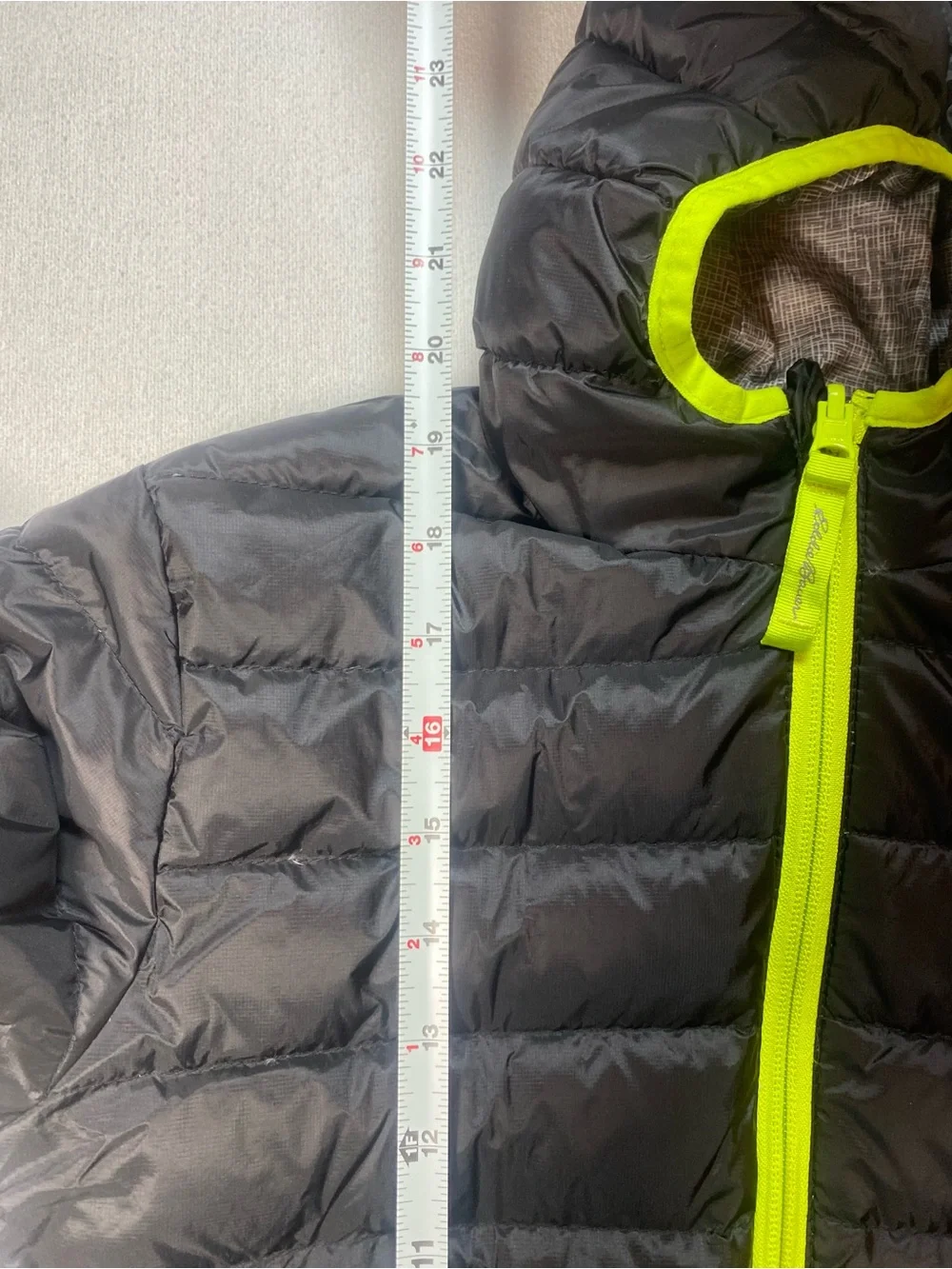 Eddie Bauer Reversible Black Puffer Jacket size small